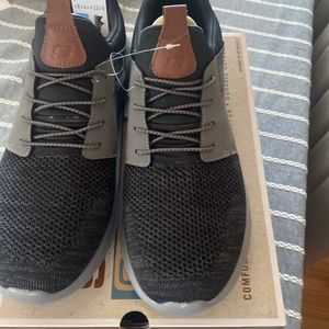 Skechers air cooled memory foam size 13